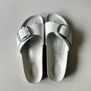 NEW IN BOX Birkenstock Madrid Big Buckle - white